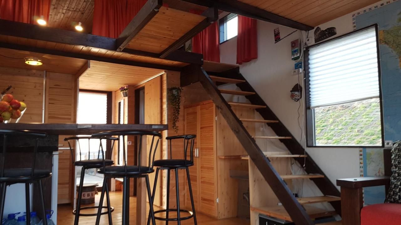 Ботели Houseboat Вильнюс-17