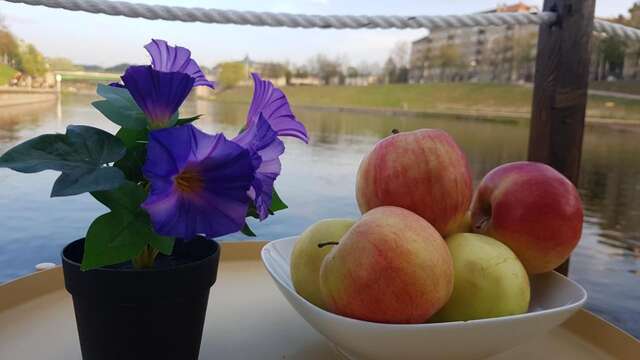 Ботели Houseboat Вильнюс-20